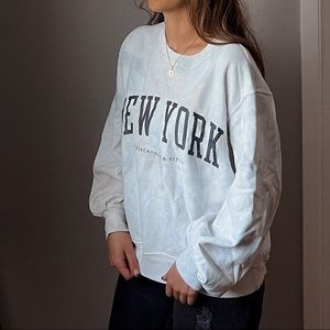 Abercrombie and Fitch - Boyfriend crewneck sweater